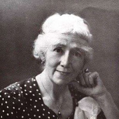 Portrait of LDS artist Minerva